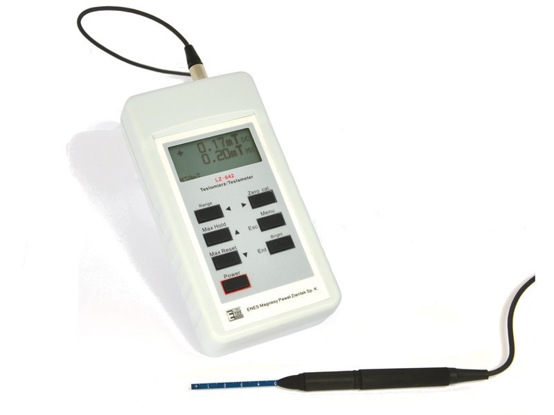 Teslameter LZ642 mit Flachsonde