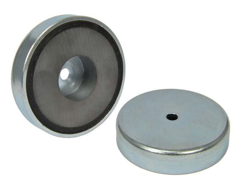 Magnet im Gehäuse, Durchmesser 63 mm, mit Bohrung für Flachkopfschraube, Ferrit