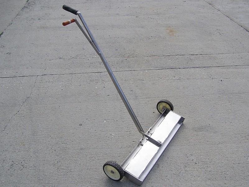 Magneetveger met vereenvoudigde reiniging 880x180 / F