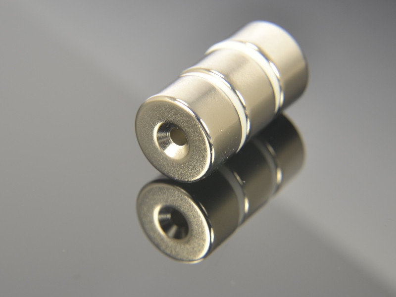 D18 x d7,2/3,6 x 10 / N42 - Neodyymimagneetti (NdFeB)