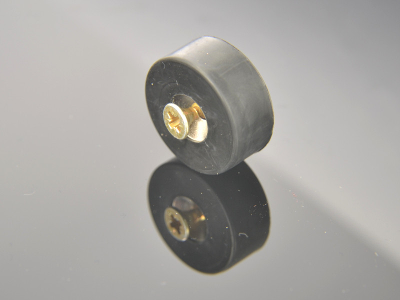 D26,5 x d10,5/4,3 x 11,5 / N42 - neodimov magnet (NdFeB) v gumi