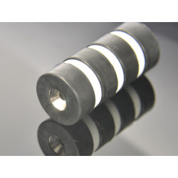 D26,5 x d10,5/4,3 x 11,5 / N42 - Neodímium mágnes (NdFeB) gumiban