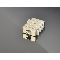20 X 8 X 5 - D7/d3,5 / N38 - Neodüüm magnet (NdFeB)