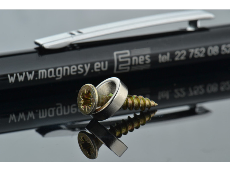 D10 x d7/3,5 x 3 / N35 - Neodimov magnet (NdFeB)