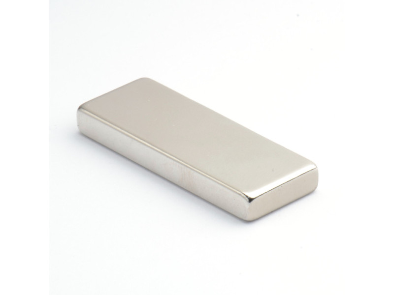 40 x 15 x 5 / N38 - Neodimov magnet (NdFeB)