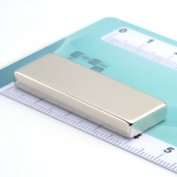 40 x 15 x 5 / N38 - Neodimov magnet (NdFeB)