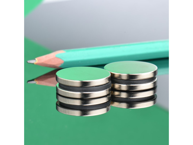 D20 x 2,5 / N38 - Neodímium mágnes (NdFeB)