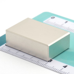 30 x 20 x 10 / N38 - Neodimov magnet (NdFeB)