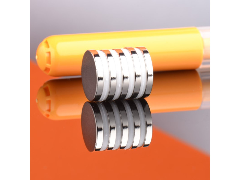 D14 x 2 / N38 - Neodimov magnet (NdFeB)