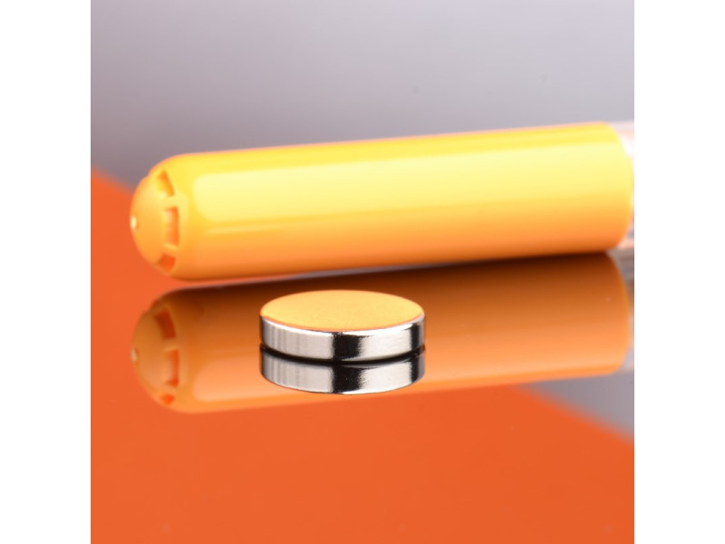 D15 x 3 / N38 - Neodimov magnet (NdFeB)