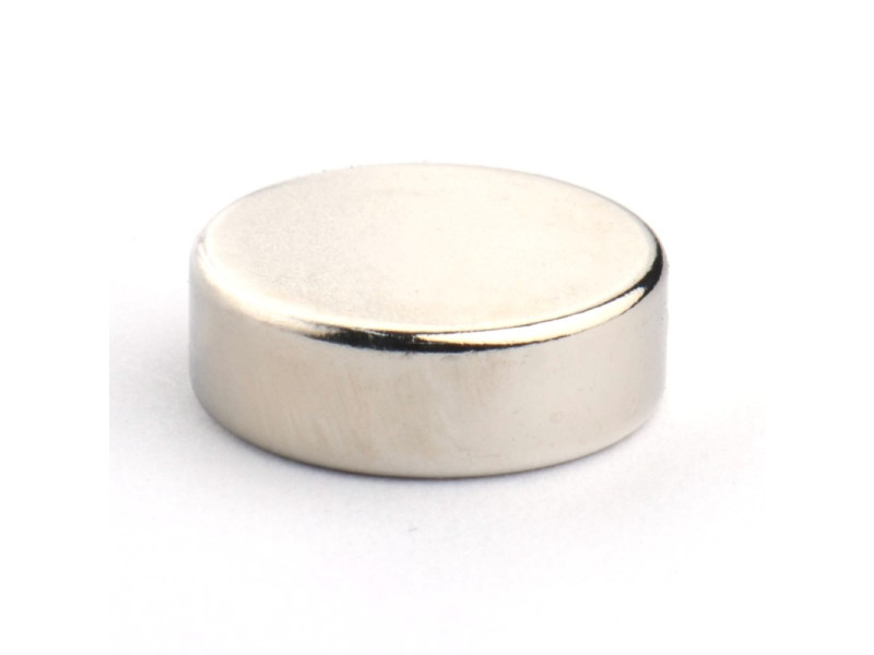 D12 x 4 / N38 - Neodimov magnet (NdFeB)