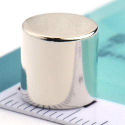 D10 x 10 / N38 - Neodimov magnet (NdFeB)