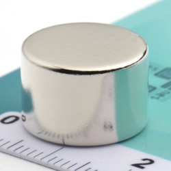 D15 x 10 / N35 - Neodimov magnet (NdFeB)