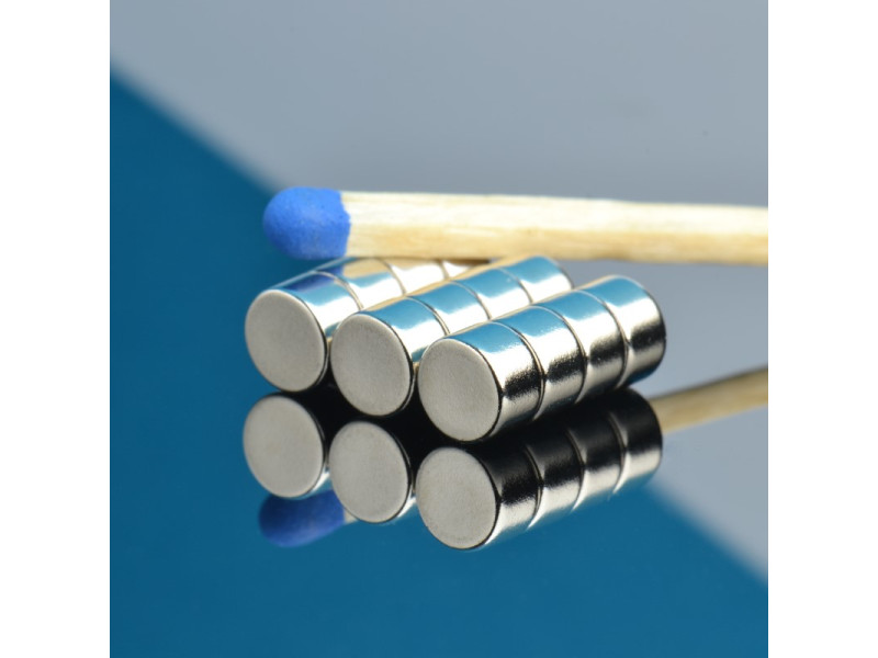 D5 x 3 / N38 - mali okrogli magnet