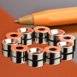 D8 x d6/3,5 x 3 / N35 - Neodimov magnet (NdFeB)