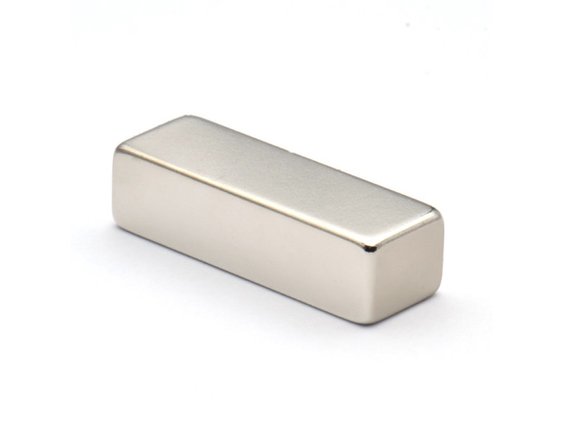30 x 10 x 8 / N40H - Neodimov magnet (NdFeB)