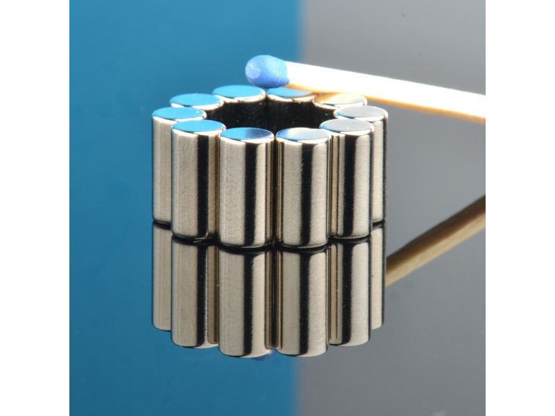 D3 x 6 / N38 - majhen palični neodimov magnet