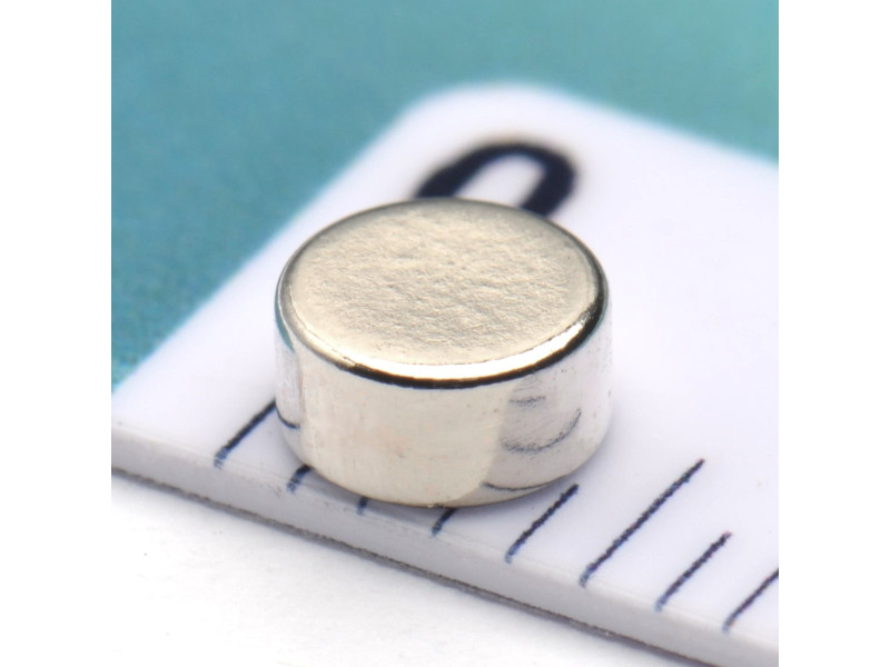 D4 x 2 / N38 – liten neodymmagnet