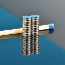 D5x1 N38 - tanek neodimov magnet