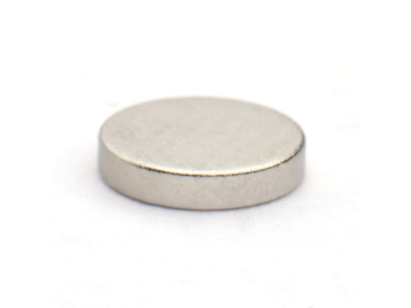 D5x1 N38 – tynn neodymmagnet