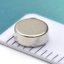D5 x 2 / N38 - majhen disk magnet