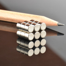 D5 x 4 / N38 - majhni močni magneti