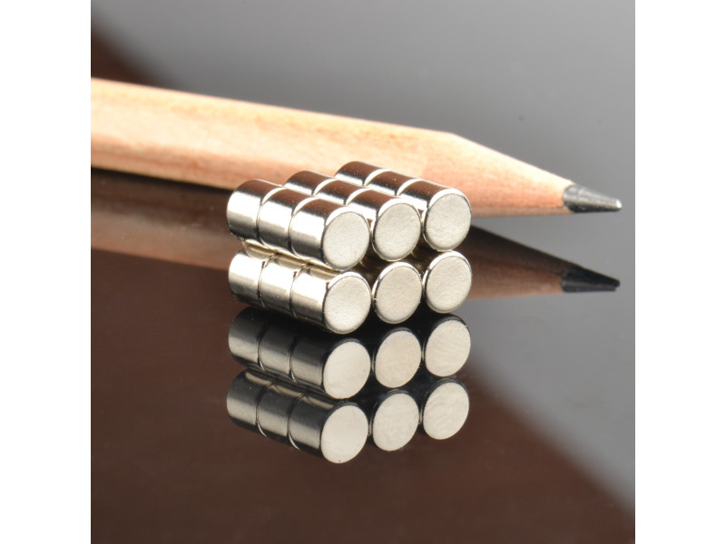 D5 x 4 / N38 - majhni močni magneti