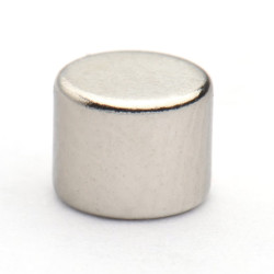 D5 x 4 / N38 – små, sterke magneter