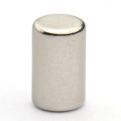 D5 x 8 / N38 - Neodimov magnet (NdFeB)