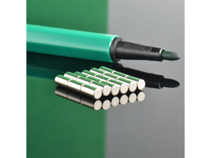 D5 x 15 / N35 - Neodimov palični magnet