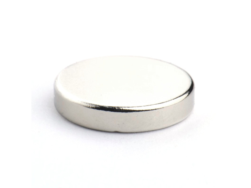 D15 x 3 / N38 - Neodimov magnet (NdFeB)