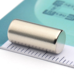 D6,4 x 14 / N38 - Neodimov magnet (NdFeB)