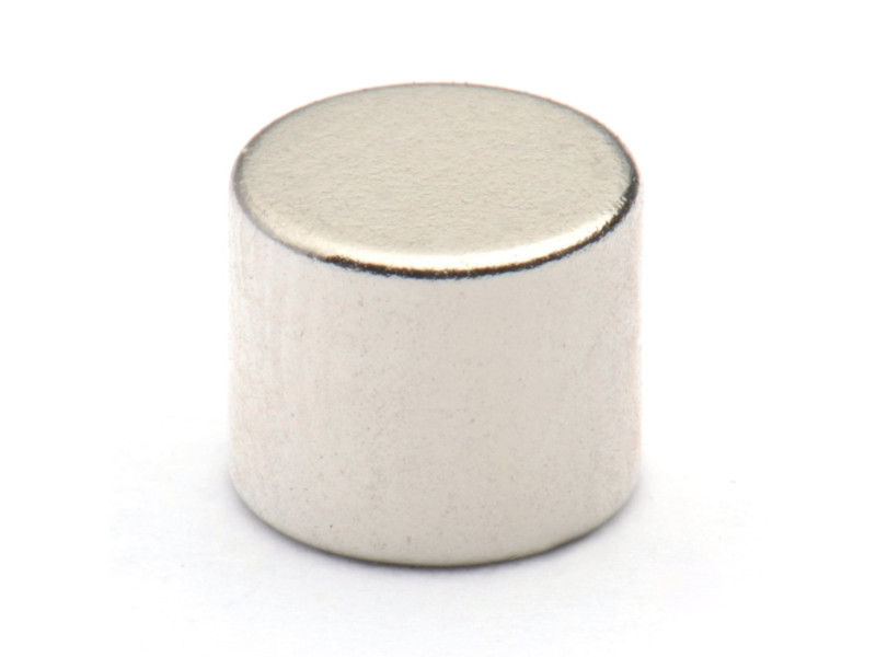 D6 x 5 / N38 - Neodimov magnet (NdFeB)