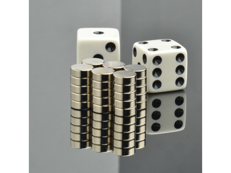 D7 x 2,5 / N38 - Neodimov magnet (NdFeB)