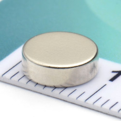 D8 x 2 / N38 - Neodimov magnet (NdFeB)