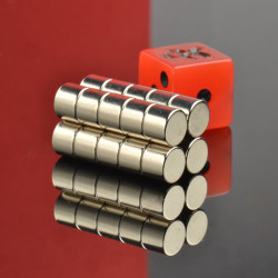 D8 x 6 / N38 - Neodimov magnet (NdFeB)