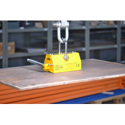 Magnet za dvigovanje CM600