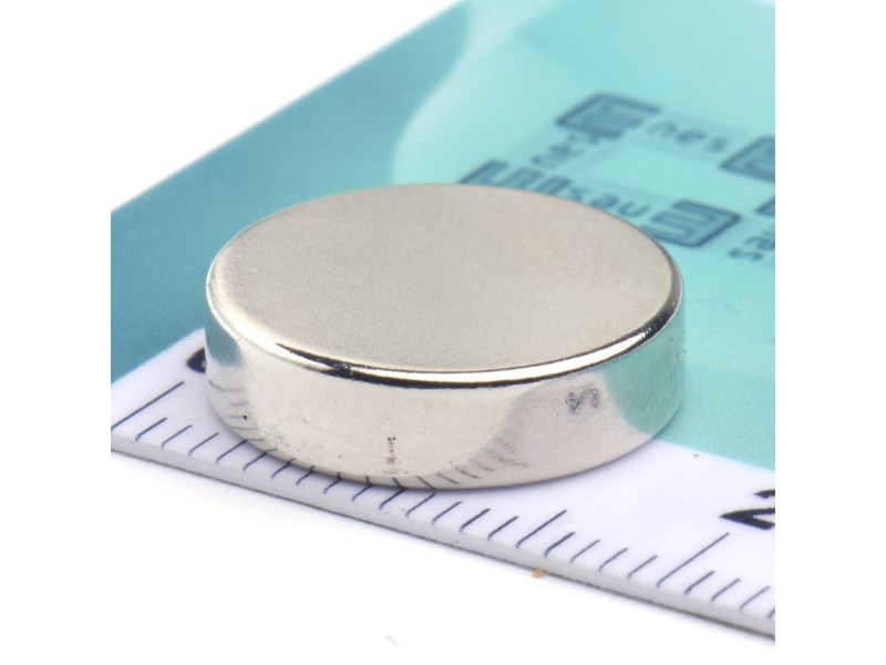 D15 x 4 / N38 - Neodimov magnet (NdFeB)