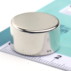D18 x 10 / N38 - Neodimov magnet (NdFeB)