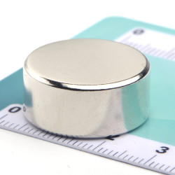 D22 x 10 / N38 - Neodimov magnet (NdFeB)
