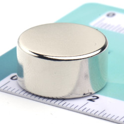D20 x 10 / N38 - Neodimov magnet (NdFeB)