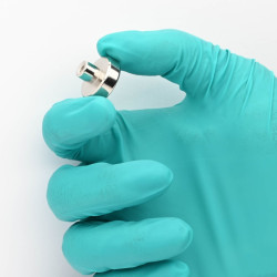 Magnet i hölje, diameter 20 mm, med skruvhylsa M4 - neodymium