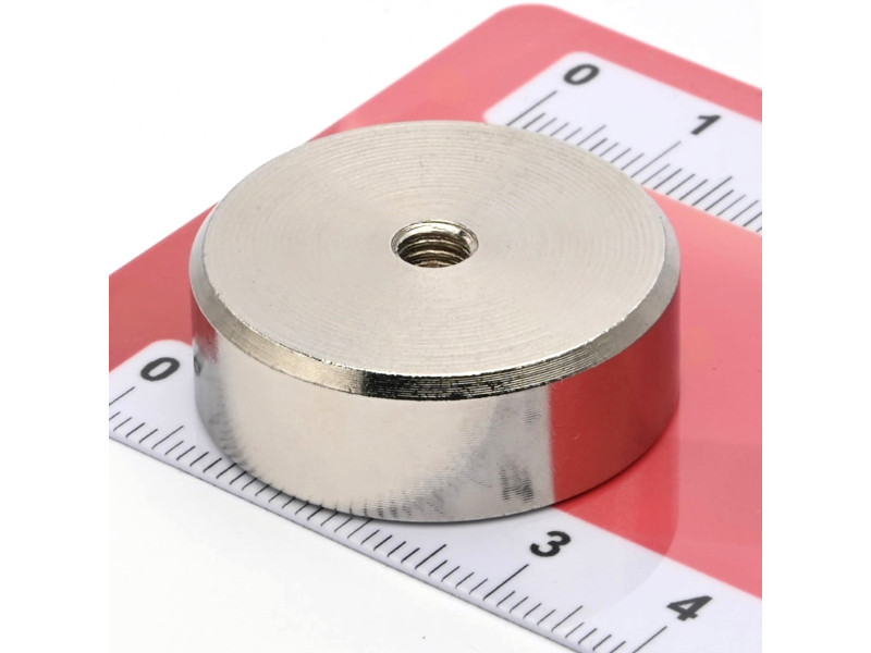 Mıknatıs, çap 29 mm, M5 iç dişli, yükseklik 10 mm, neodimyum