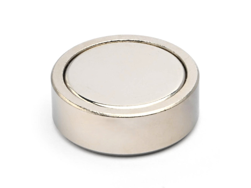 Magnet, premer 29 mm, notranji navoj M5, višina 10 mm, neodim