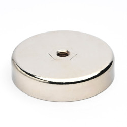 Magnet, premer 63 mm, notranji navoj M8, višina 14 mm, ferit