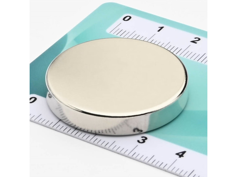 D33 x 6 / N38 - Neodimov magnet (NdFeB)