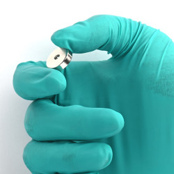 Магніт у корпусі, діаметр 16 мм, з отвором під потайну головку гвинта, неодимовий