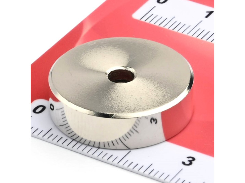 Gövde içinde mıknatıs, çap 25 mm, havşa başlı vida için delikli, neodimyum