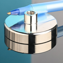 Magnet v ohišju, premer 40 mm, z vijačnim nastavkom M6 - neodim