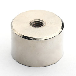 Magnet, priemer 20 mm, vnútorný závit M5, výška 13 mm, neodymový